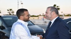 الراغب حرمة الله رئيس جماعة الداخلة يستقبل السفير الفرنسي كريستوف لوكورتيي والوفد المرافق له