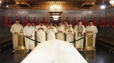 امبارك حمية رفقة أعضاء مكتب مجلس النواب في زيارة لضريح محمد الخامس بمناسبة الذكرى 66 لرحيل “أب الأمة”