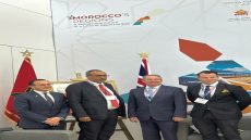 الخطاط ينجا يستقبل وزير الدفاع البريطاني السابق ليام فوكس في رواق الجهات الجنوبية للمملكة بالملتقى الدولي Innovation zero » المنظم في لندن.
