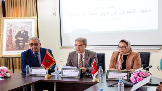 إطلاق الدورات التكوينية بمعهد التكوين في مهن محاربة الأمية محطة محورية في مسار تطوير منظومة محو الأمية بالمغرب .