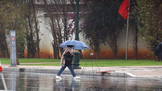 زخات رعدية قوية مرتقبة بعدد من مناطق المملكة اليوم الجمعة