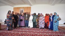 رئيس جماعة الداخلة يكرم موظفاته المتقاعدات ويهديهن 13 عمرة اعترافاً بعطائهن